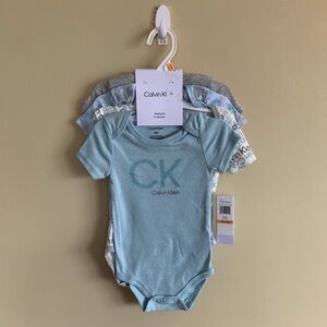 New 4 Piece Calvin Klein Infant Bodysuit Set - Blue and White